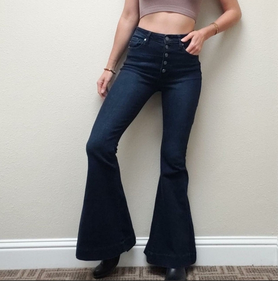 KanCan Women's Size 5/26 High Waist Button Fly Bell Bottom Flare Jeans - Picture 3 of 9